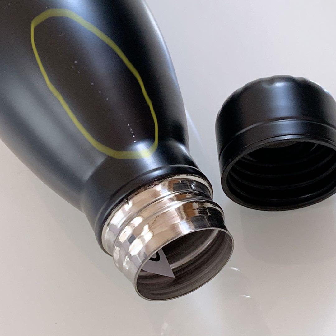 【新品】エミレーツ航空　オリジナルアイテム　滑走路柄のボトル　水筒　飛行機　黒