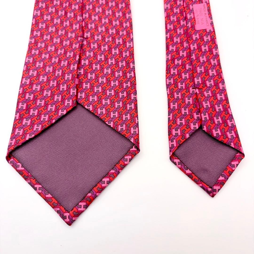 ⭐️SALE⭐エルメス　ネクタイ　赤系　H柄　ファソネH　総柄 シルク100%