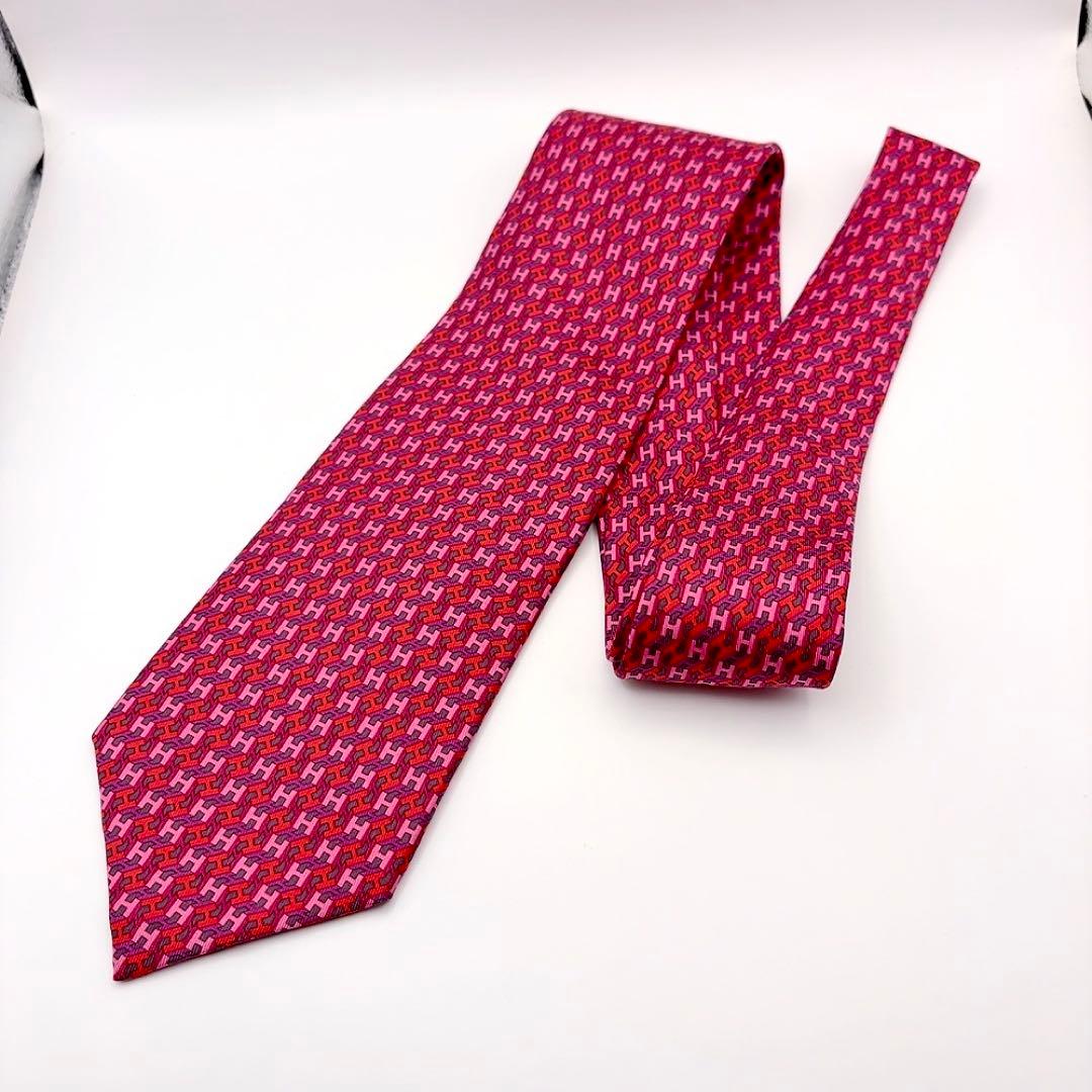 ⭐️SALE⭐エルメス　ネクタイ　赤系　H柄　ファソネH　総柄 シルク100%