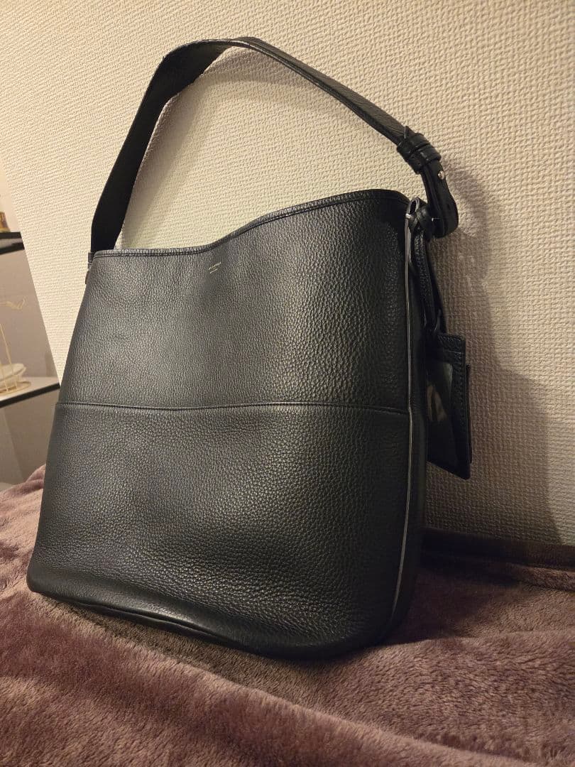 Pelle Morbida レザー バッグ