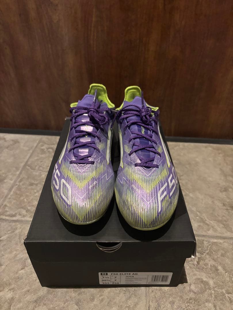 F50 サッカーシューズ 紫/緑