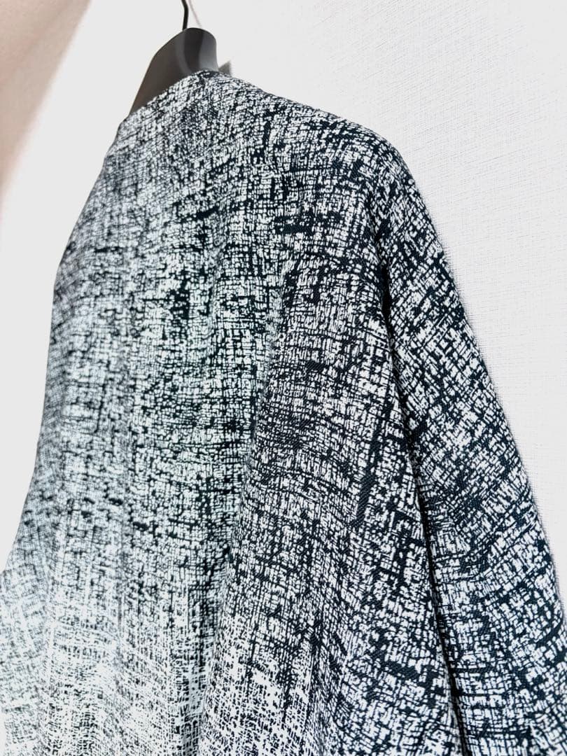 【新品】アタッチメント LI/C グラデーション ジャカード ノーカラーブルゾン