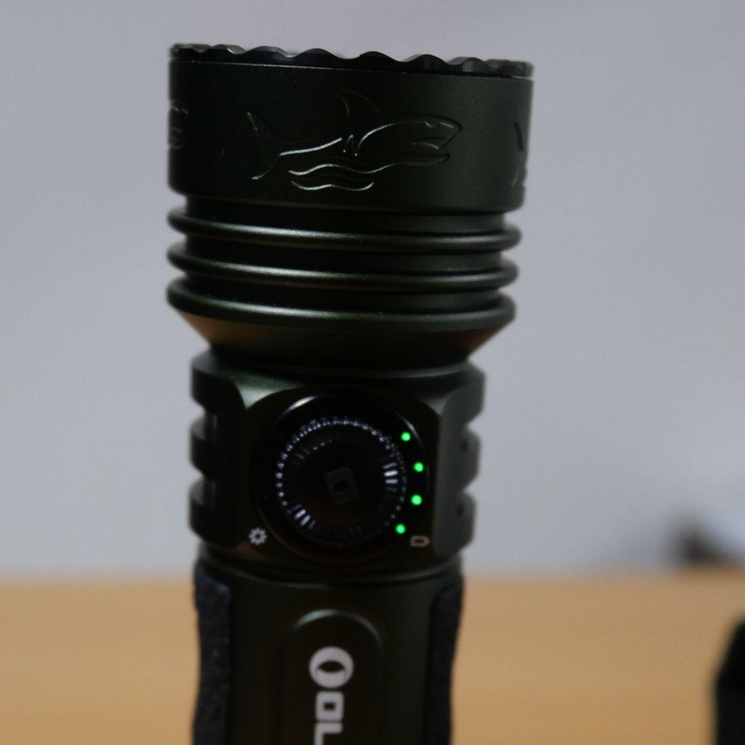 【中古】OLIGHT　鮫　seeker 3 pro アーマーグリーン　限定品