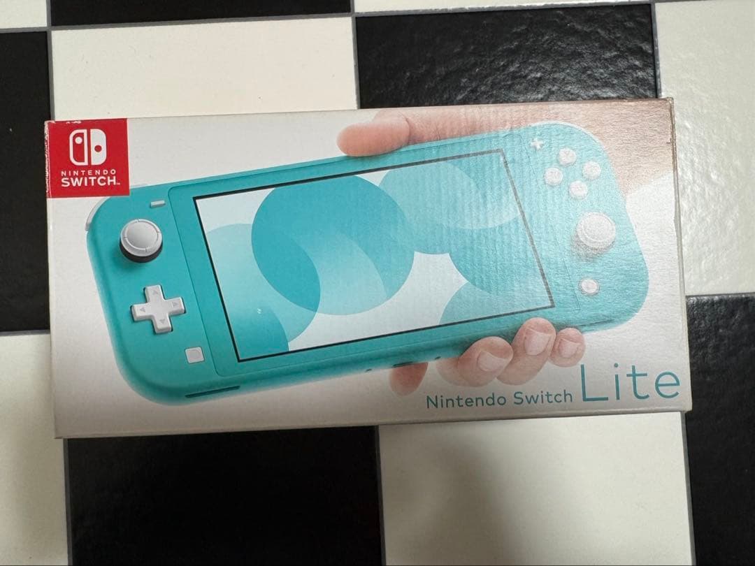美品Nintendo Switch Lite ターコイズ 充電器付き　動作確認済