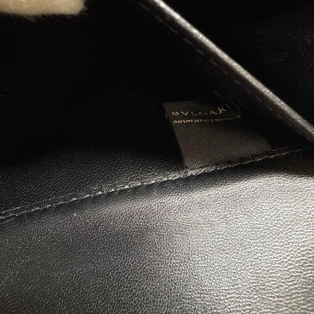 ロバブルガリ　黒 長財布