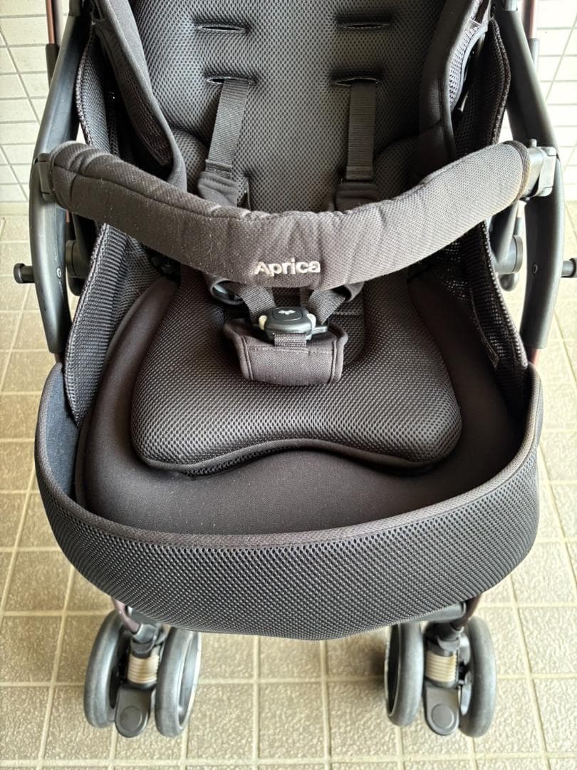 アップリカ A型ベビーカー オプティアクッショングレイス