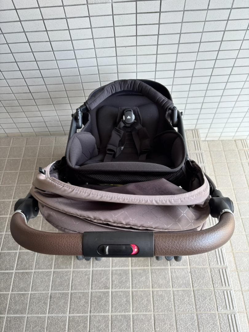 アップリカ A型ベビーカー オプティアクッショングレイス