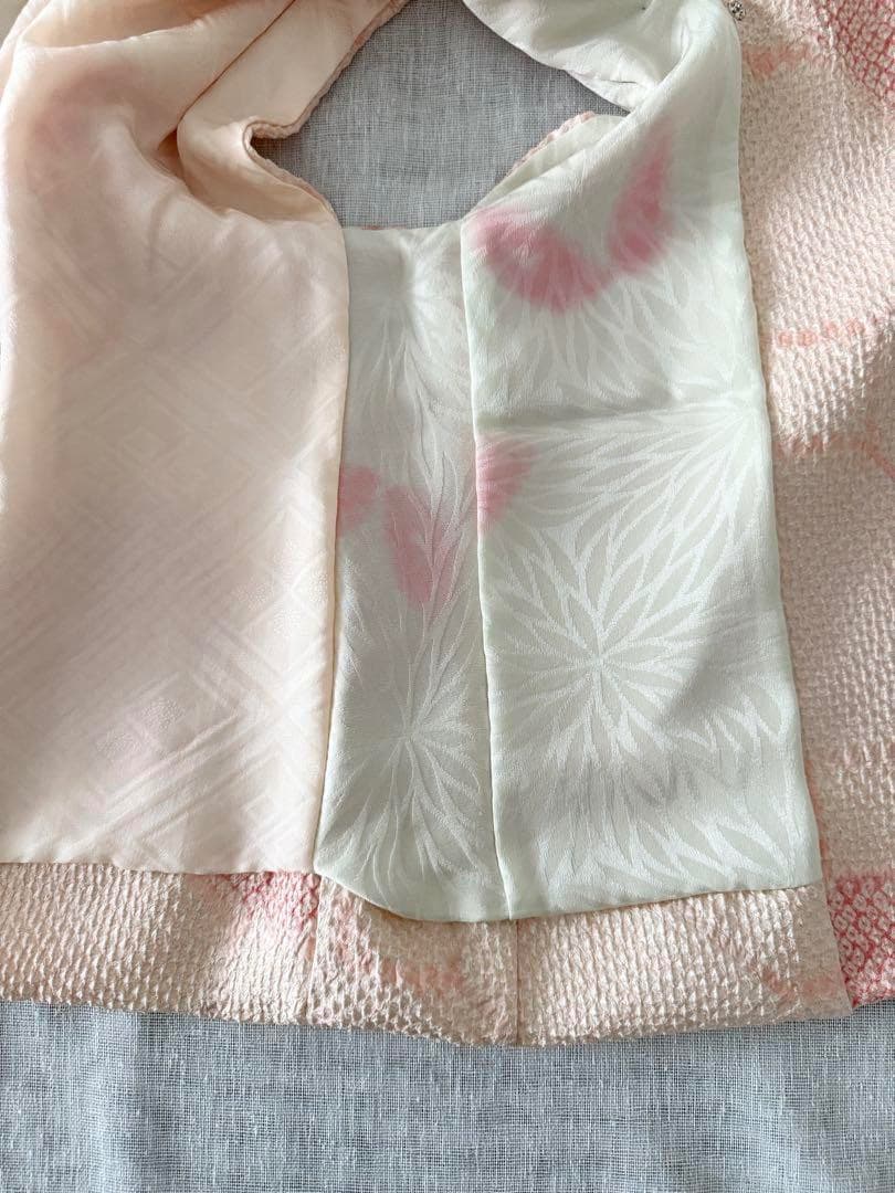 正絹総絞りお被布　巾着セット　亀甲 青海波に花丸紋模様 ベビーピンク×桃