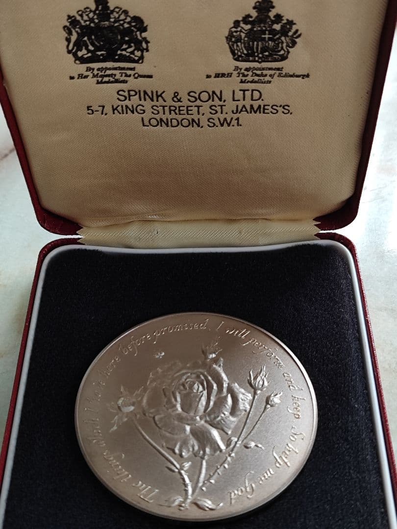 希少1977 イギリス エリザベス ジュビリー 銀 メダルシルバー銀貨