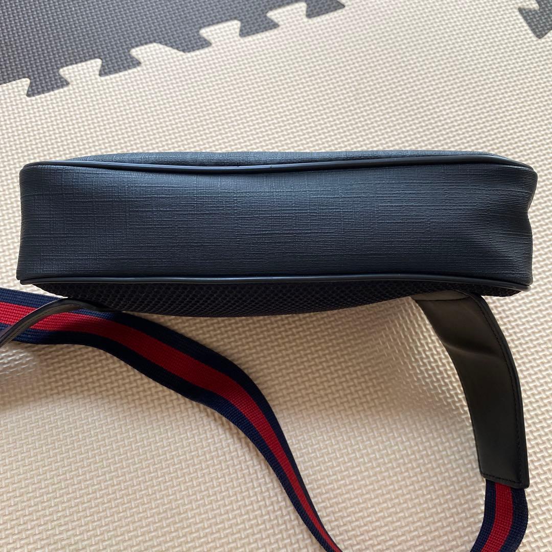 ぢるちる ！！GUCCI ボディバッグ GGスプリーム　シェリーライン