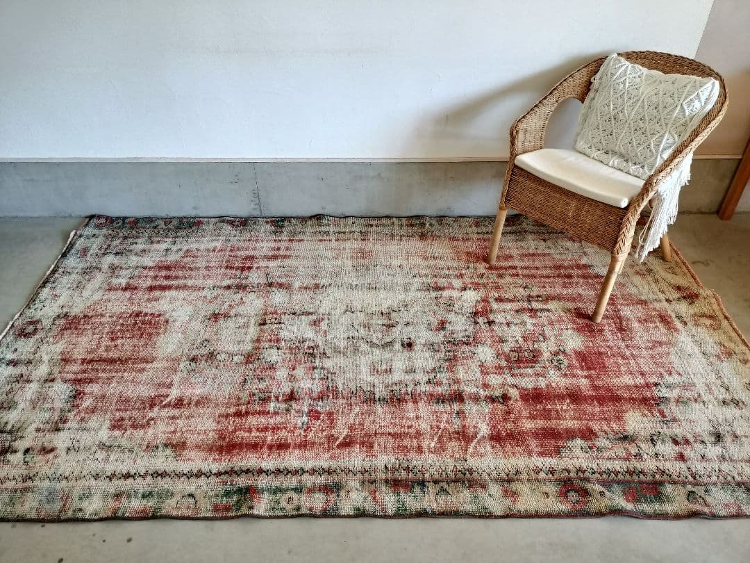 大判/シャビーレッドのヴィンテージトルコラグ　No750