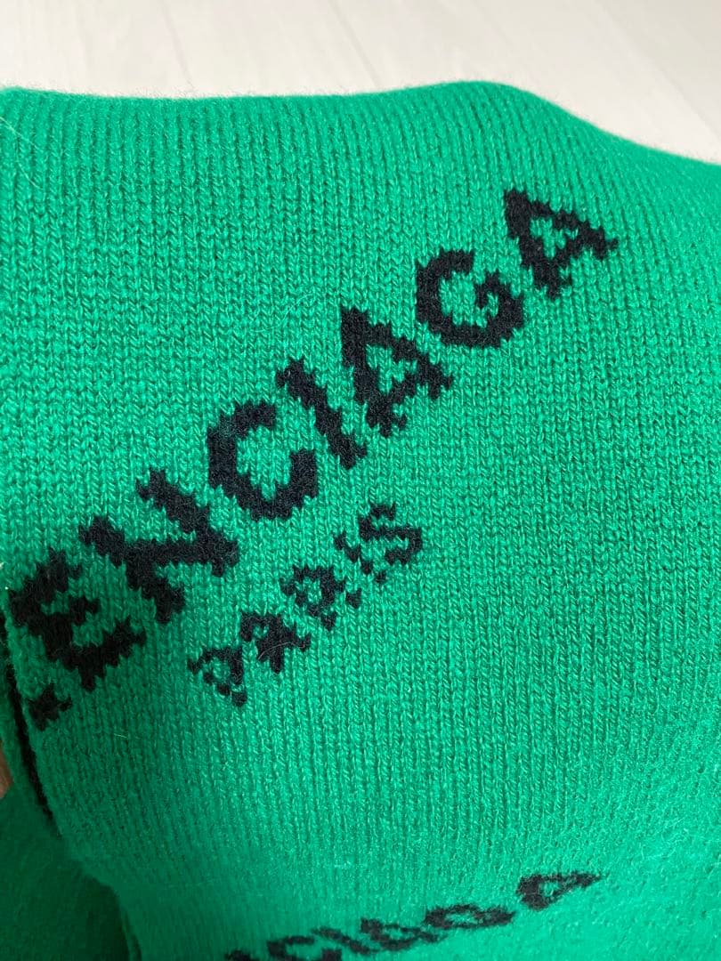 BALENCIAGA グリーン ニットマフラー