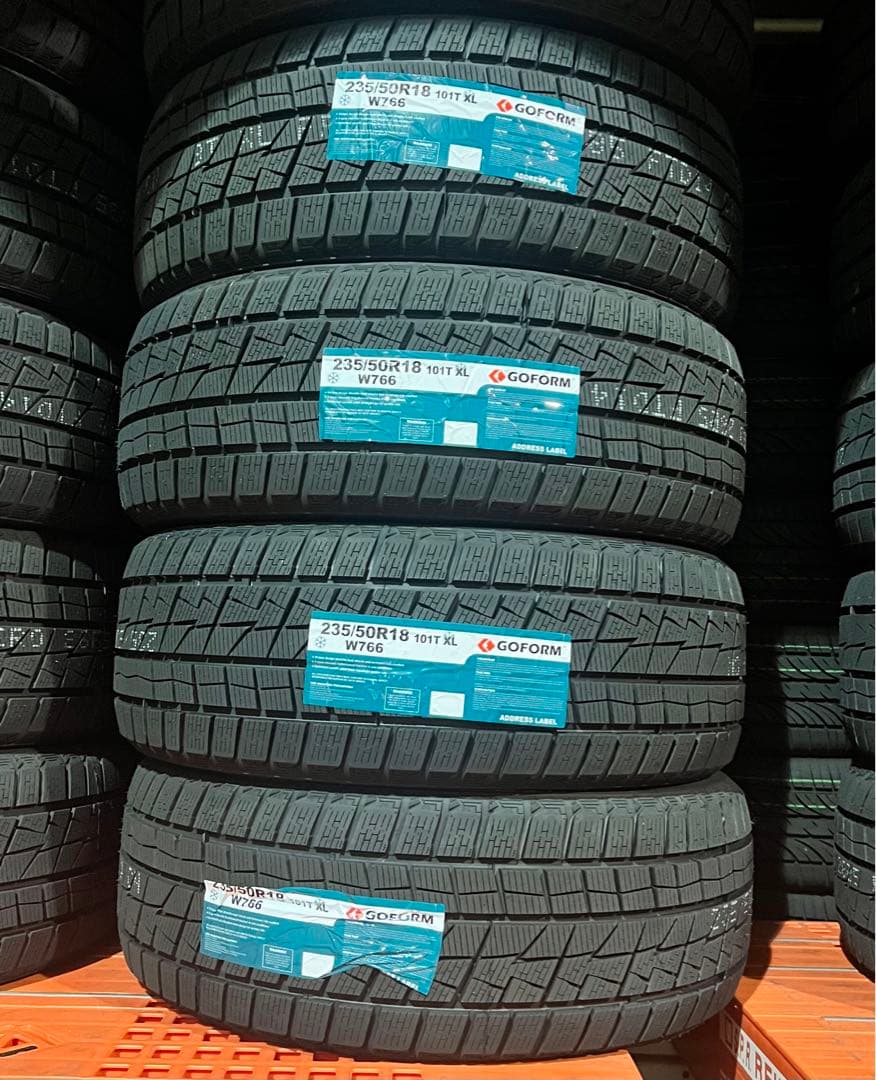 (北海道以外)2025年製新品235/50R18 スタッドレスタイヤ4本セット