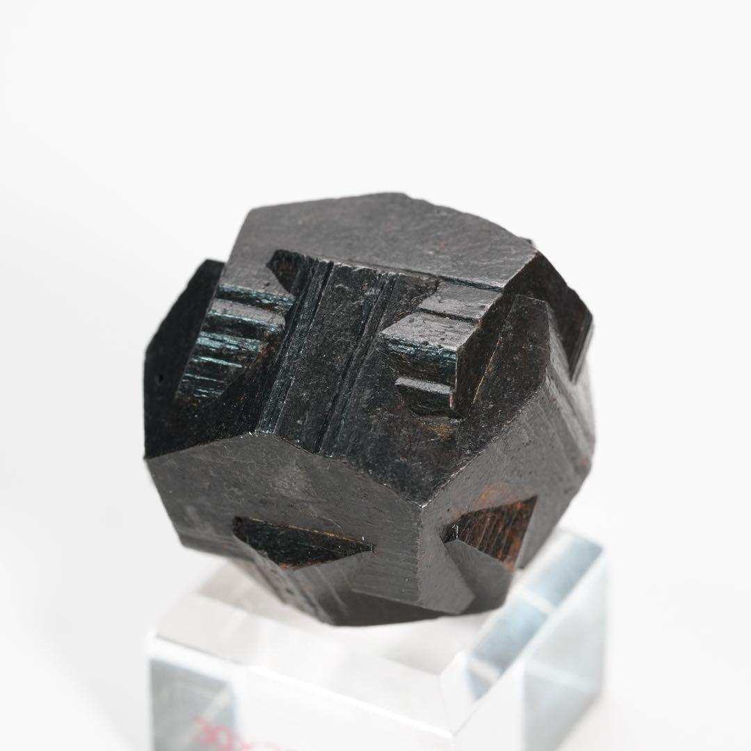 【十字のクロスが綺麗】アイアンスクエアパイライト 33×31×35mm