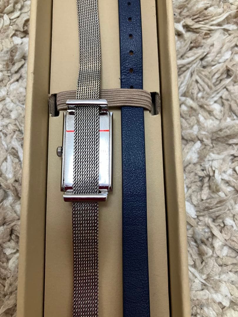 MATOW / マトウ　　スクエア シルバー銀 花/クォーツとエリンジューム