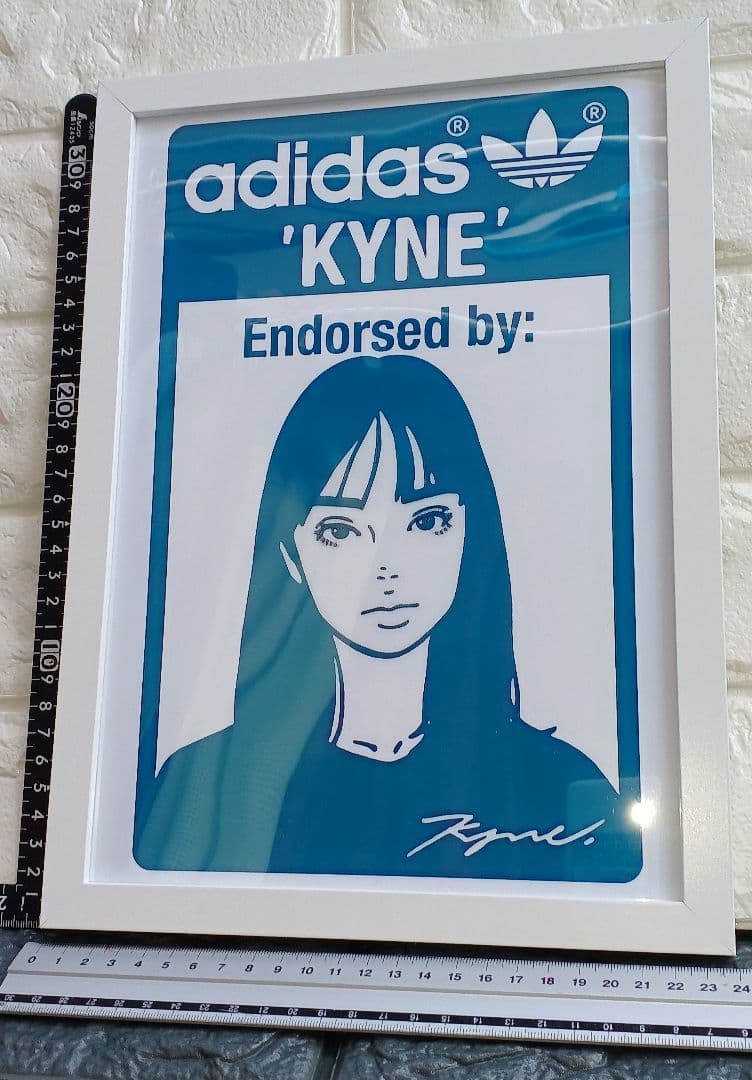 kyne/adidas キネ・アディダス【A4サイズ写真ポスター額装付３点セット