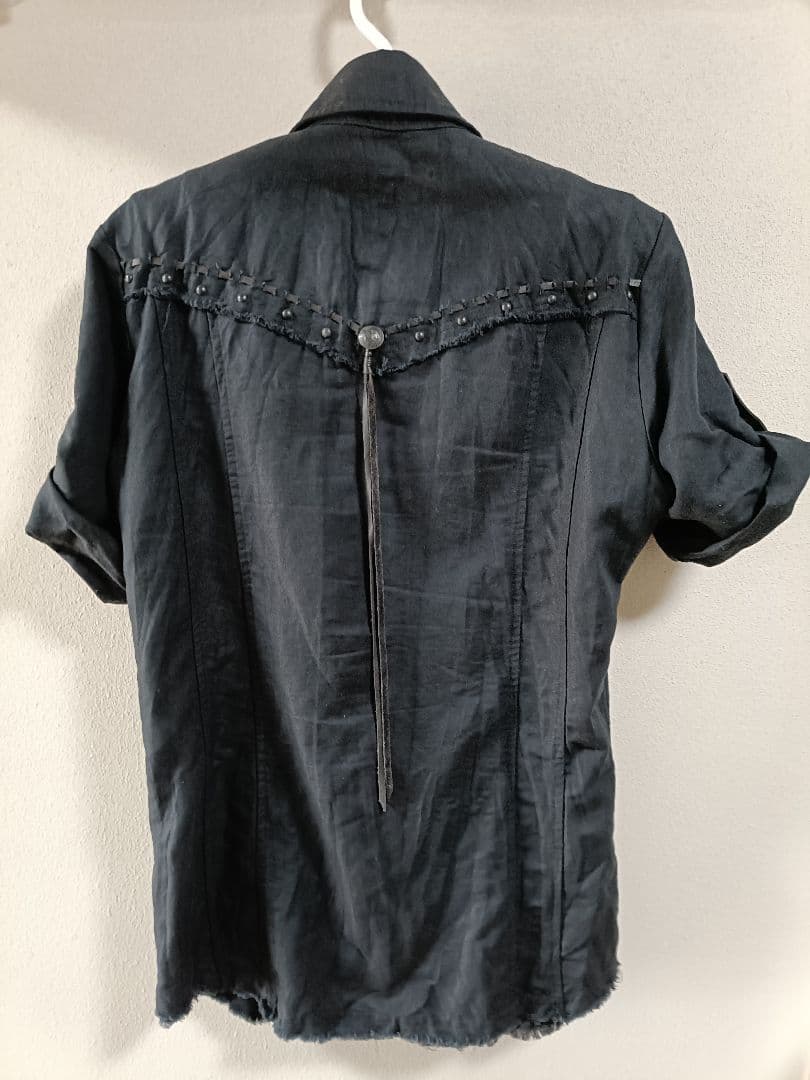 5351プール・オム ポンチョ付き半袖ワークシャツ 両腕と背中にレザー部分有り