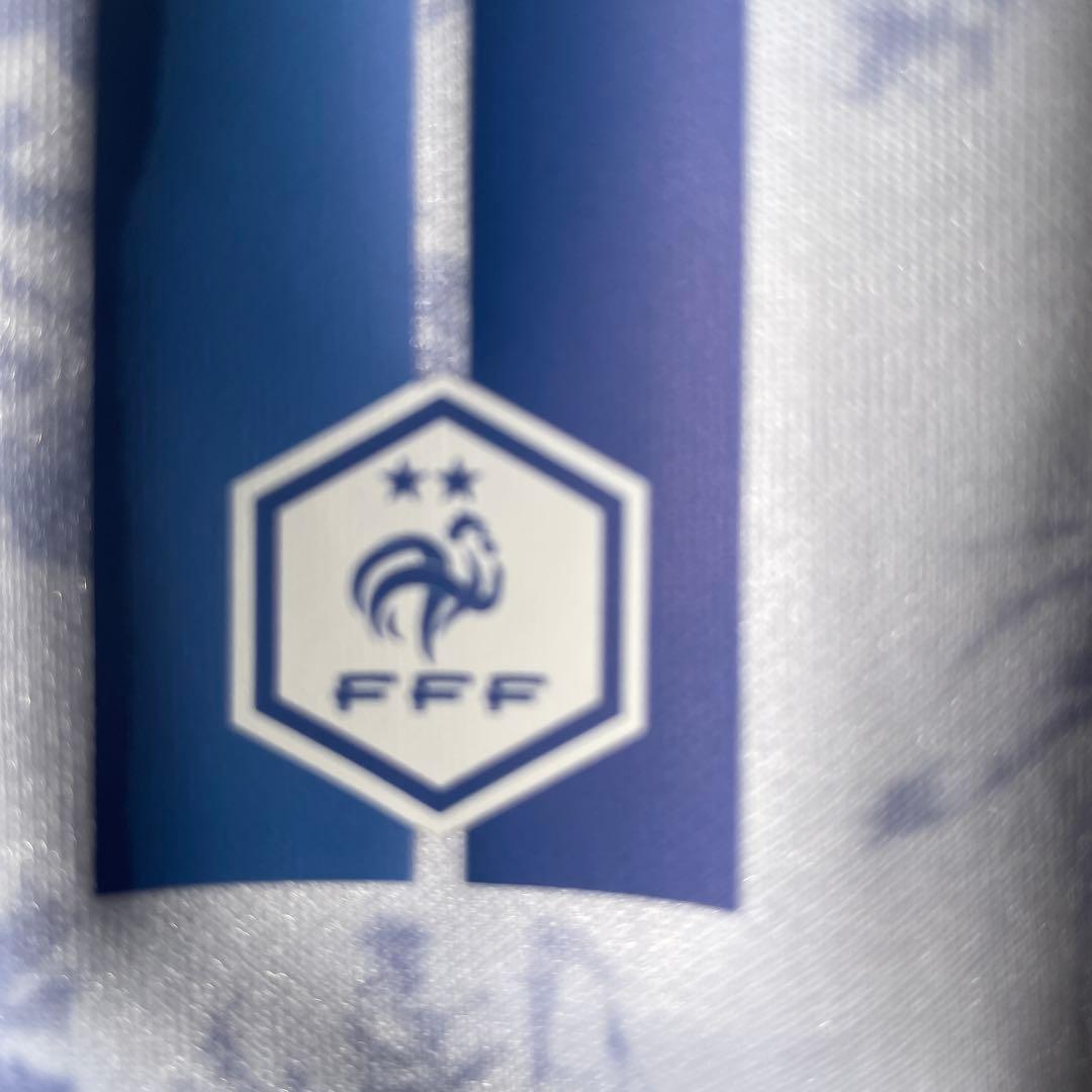 フランス代表 2022年アウェイユニホーム MBAPPE 10番 白色 Mサイズ