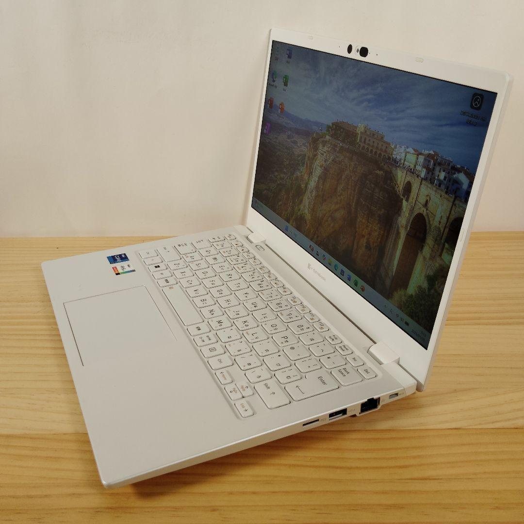 極美品 Dynabook GCX83/VWE タッチパネル 12世代i7 1TB