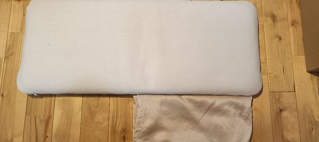 エアウィーヴ ピロー スリム（みな実のまくら）　専用シルクカバー付