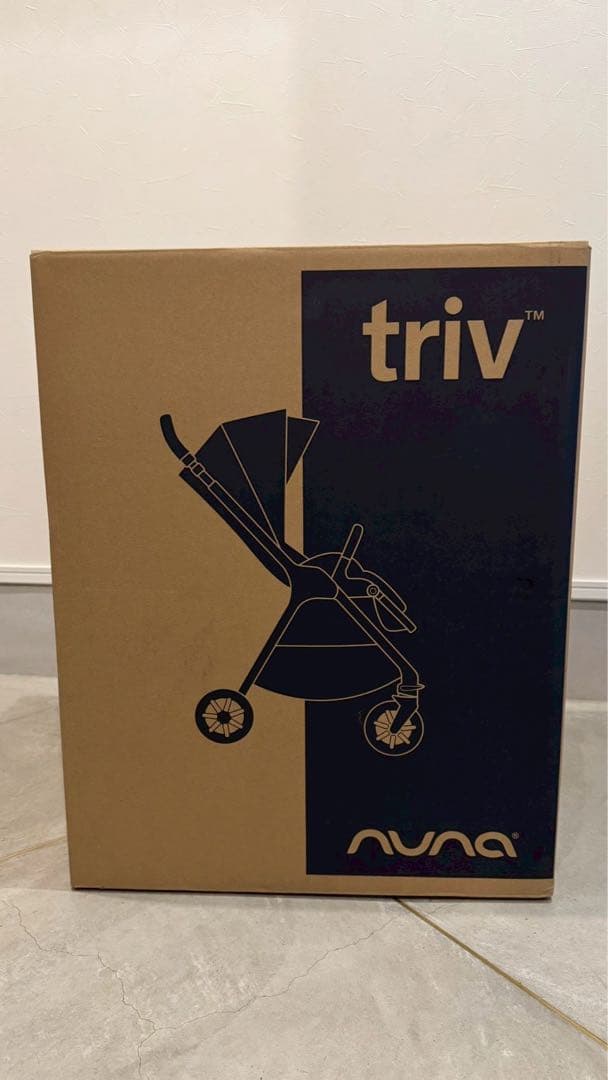 【kaaa】nuna ベビーカー トリヴ ブラックフレーム（ティンバー）