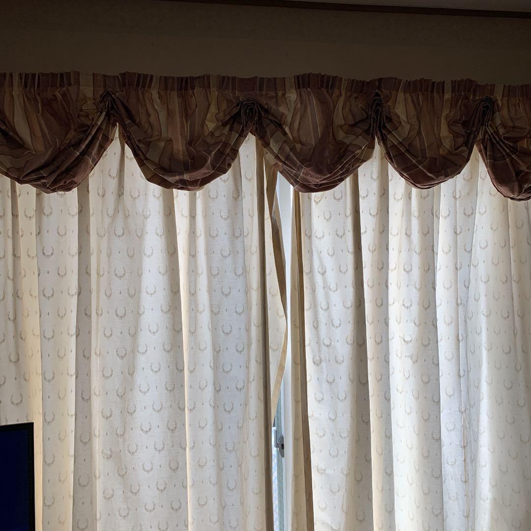 オーダーカーテン　英国風U型フリルカーテン、リボンフック