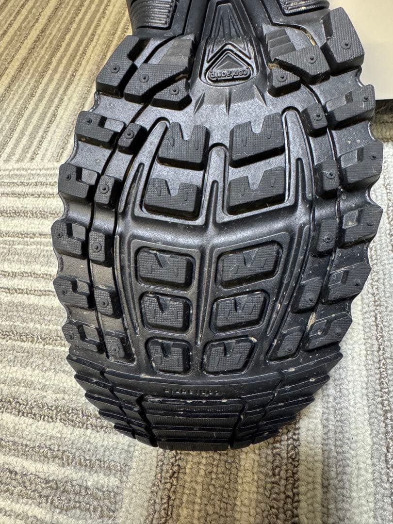 美品✨SALOMON ブラックスニーカー 24.5cm