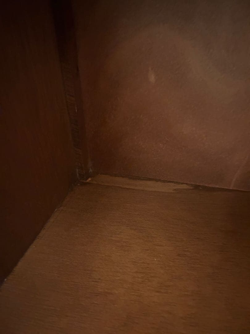 カスティリアン様式　スパニッシュ　アンティーク　　　スタイル　サイドボード