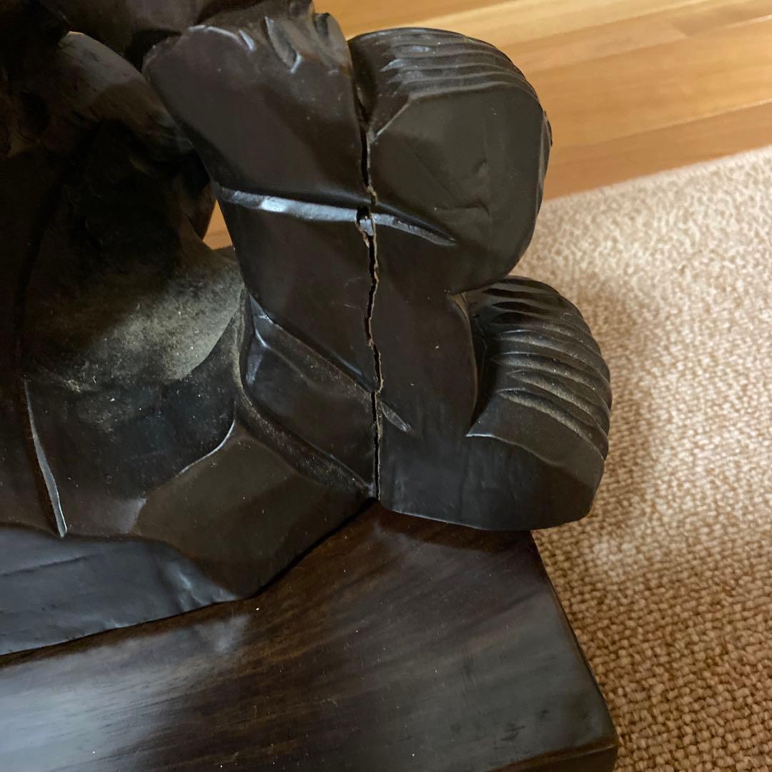 黒檀　「馬九行久」九頭の馬の置き物　木彫り 縁起物　アンティーク　台付き