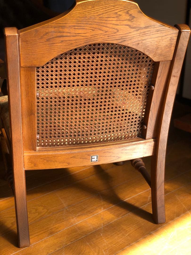 ❷ コスガ製 アンティークチェア＆オットマンセット