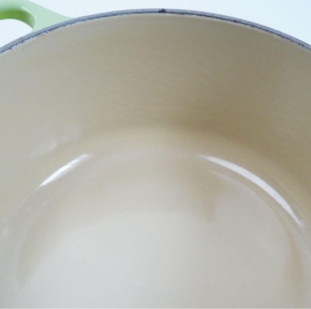 【美品】LE CREUSET　ココット ロンド フルーツグリーン　18cm