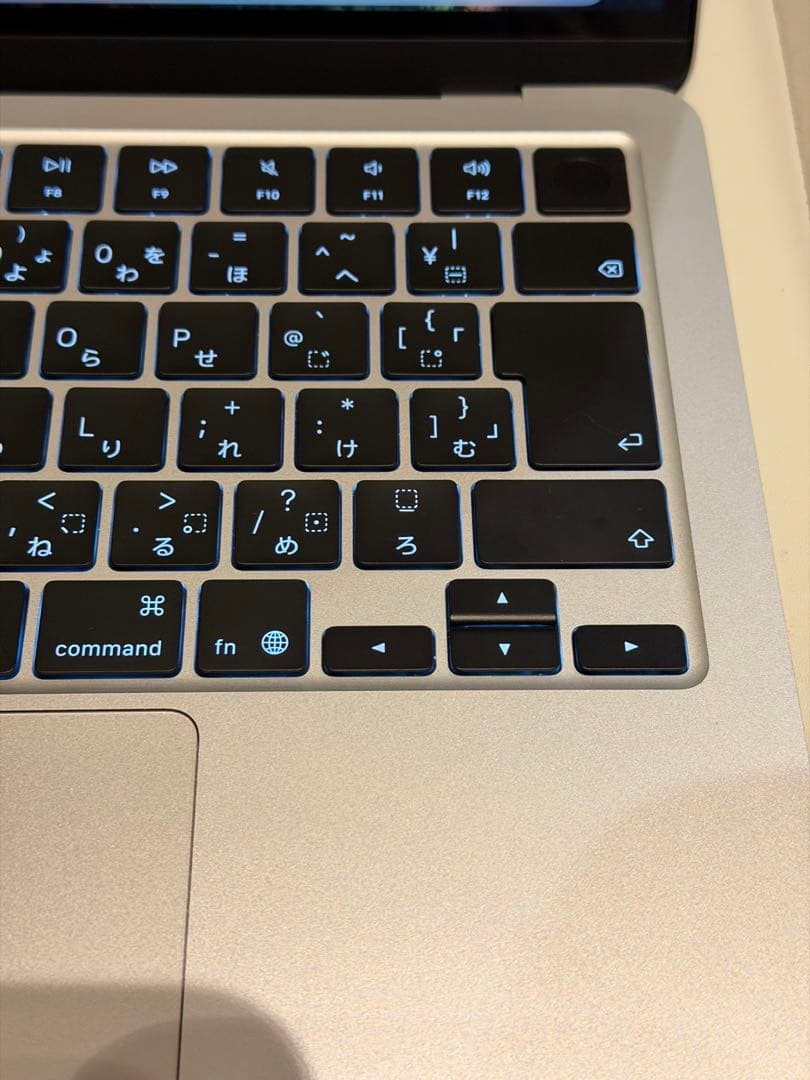 ゆーちゃんほぼ新品MacBook Air 2025 M4 32GB JIS