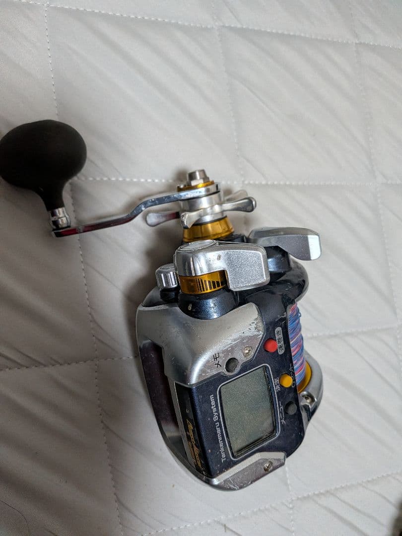 電動リール 青緑ライン付き