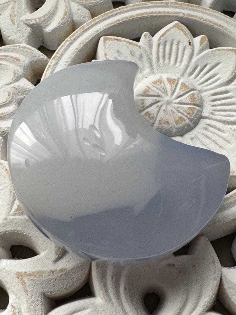 癒しのブルーカルセドニームーン⭐︎ミルキーブルーのやさしい輝き◎