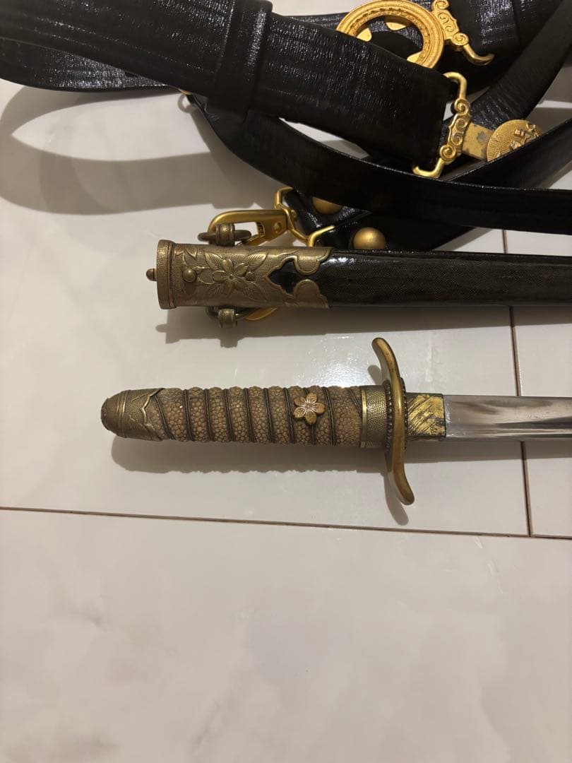 15日迄 希少品　旧海軍 士官 短剣 鮫皮研ぎ出し 模造刀　当時物　金ベルト付