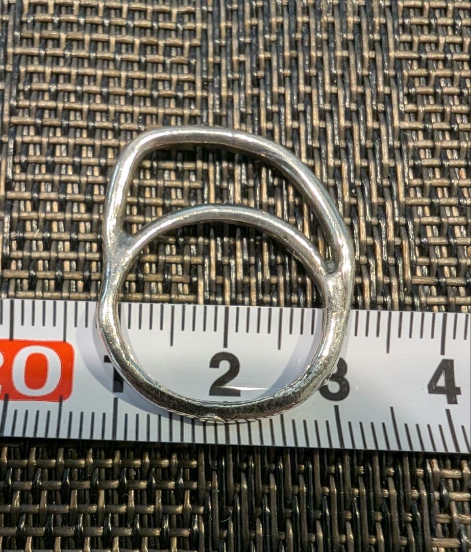 IOSSELLIANI イオッセリアーニ 8連リング パズルリング（7本のみ）