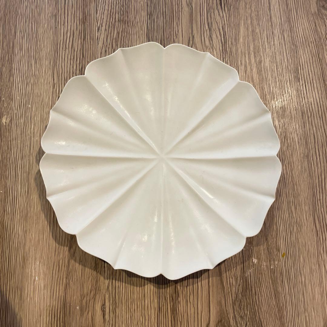 臼杵焼 稜花蓮弁皿 L