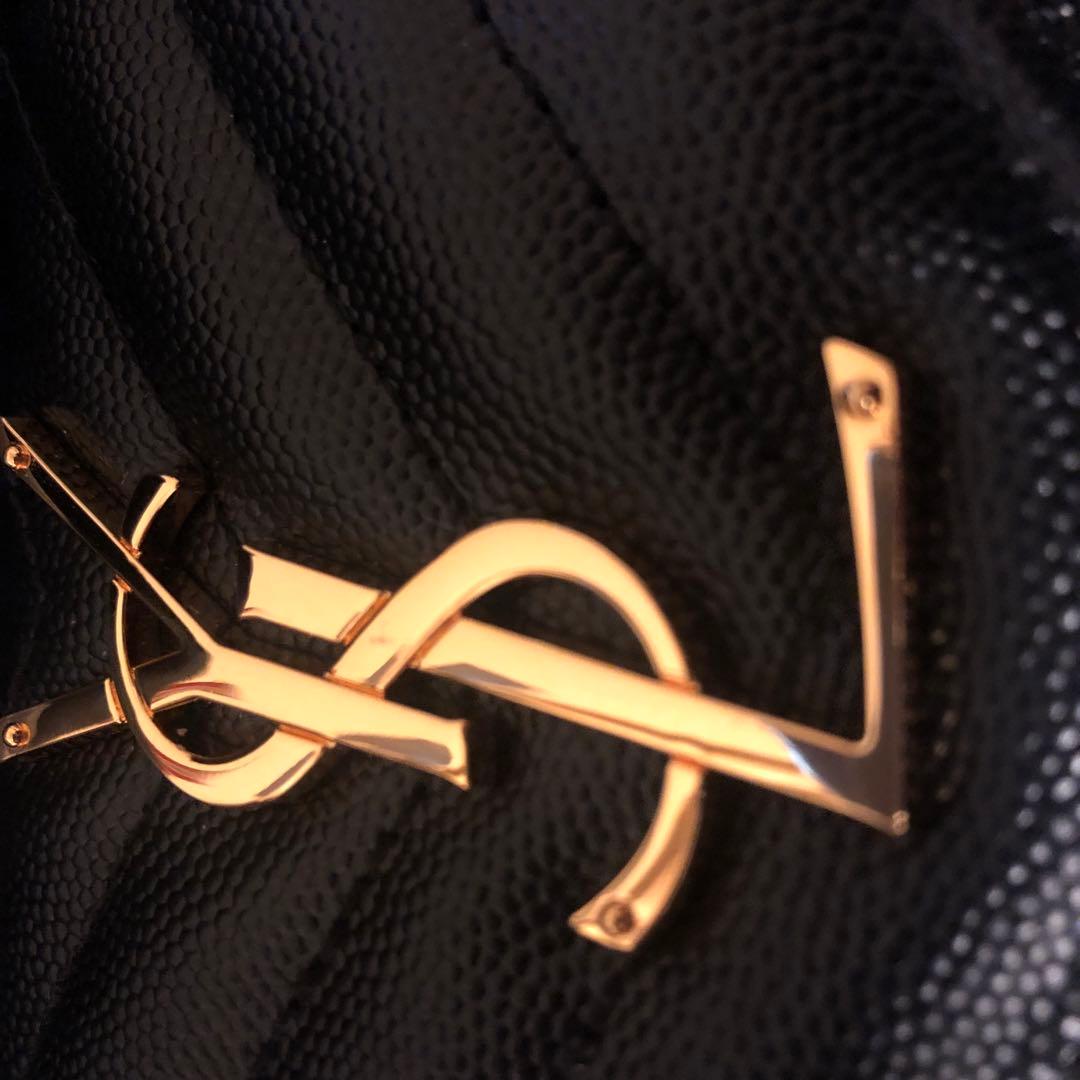 極美品未使用に近い　イブサンローラン 長財布