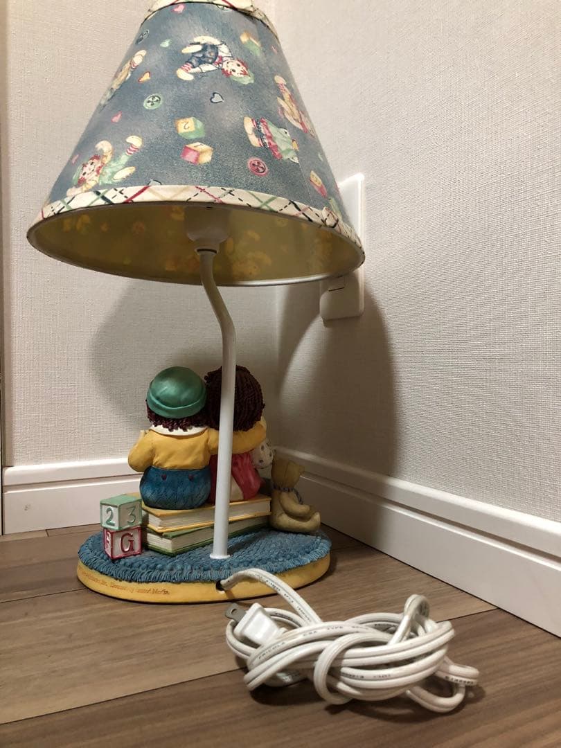 アンアンデイのランプ