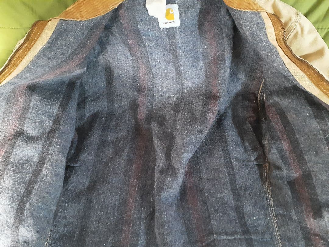 Carharttカーハート、デトロイトジャケット、日本サイズでLくらいです。