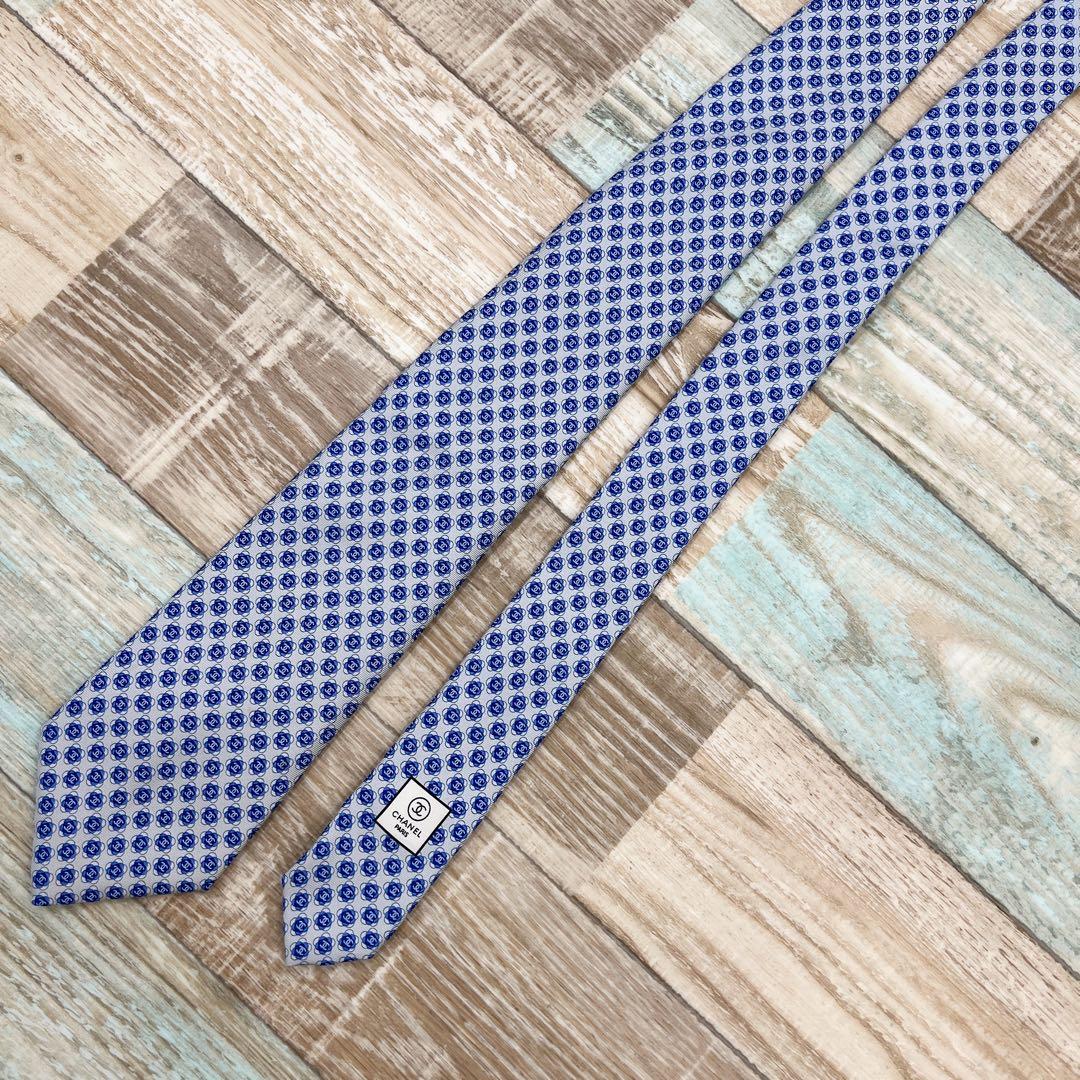 【未使用級】シャネル　ネクタイ　ココマーク　ブルー系　高級シルク