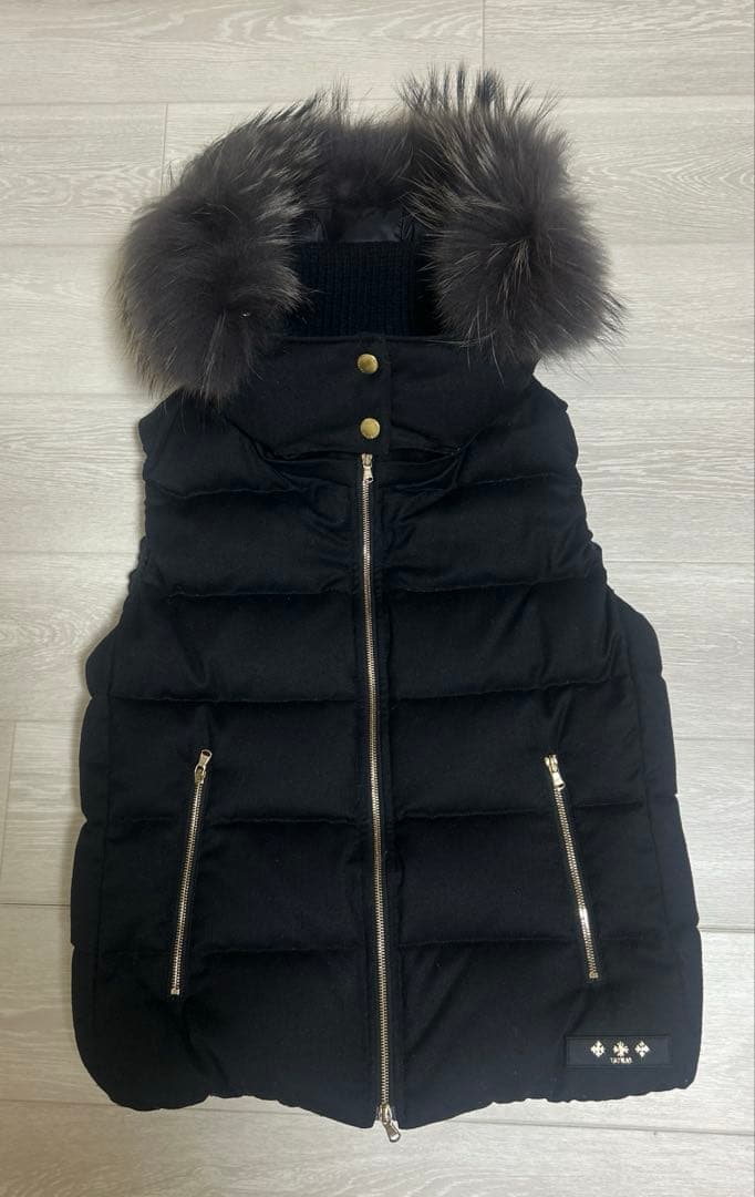 TATRAS 黒 ダウンベスト