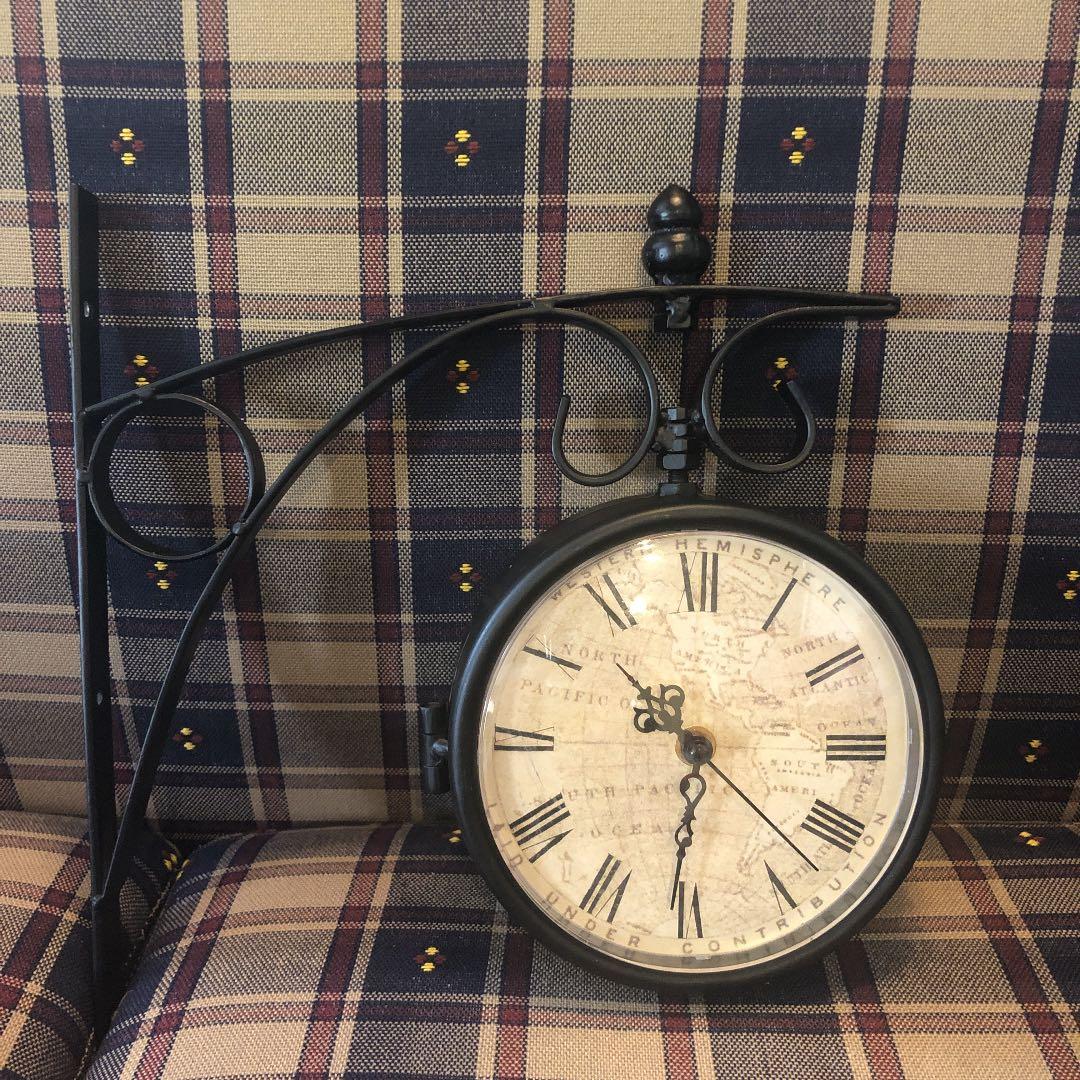 アイアン両面掛け時計