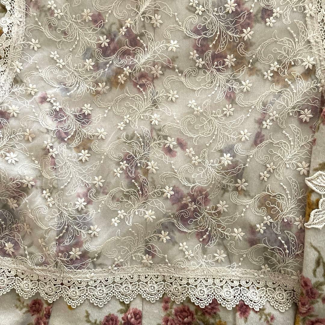 裸衣夢♡花柄レース装飾ベージュワンピース