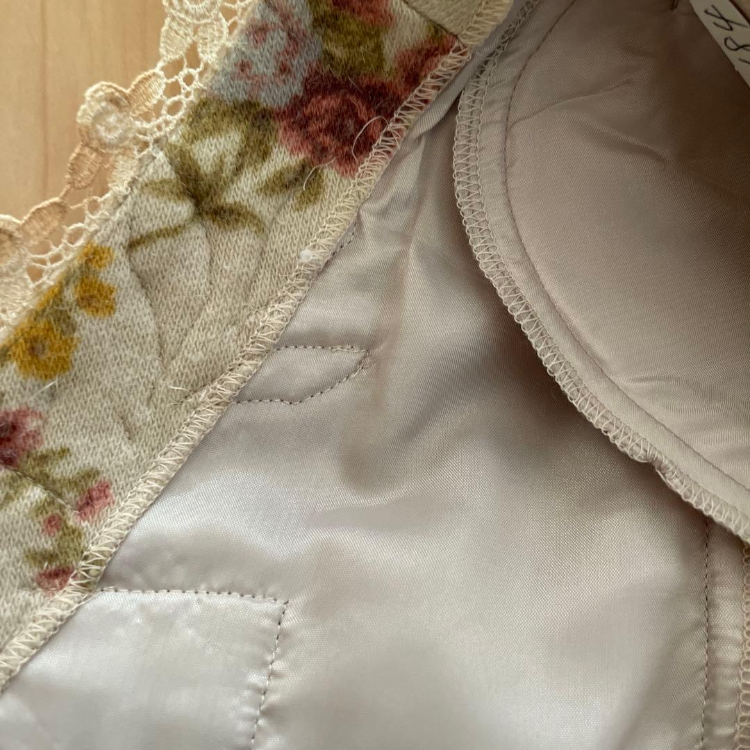 裸衣夢♡花柄レース装飾ベージュワンピース