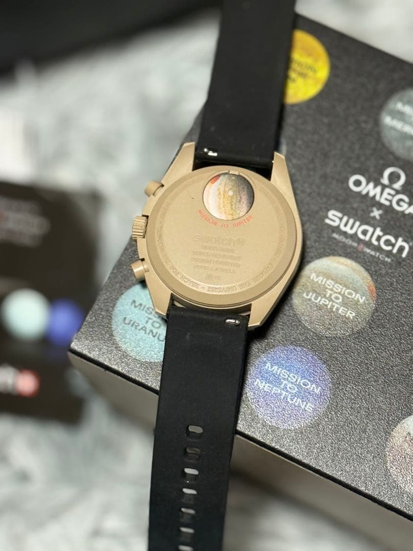 OMEGA Mission to Jupiterムーンスウォッチ ベージュ 稼働