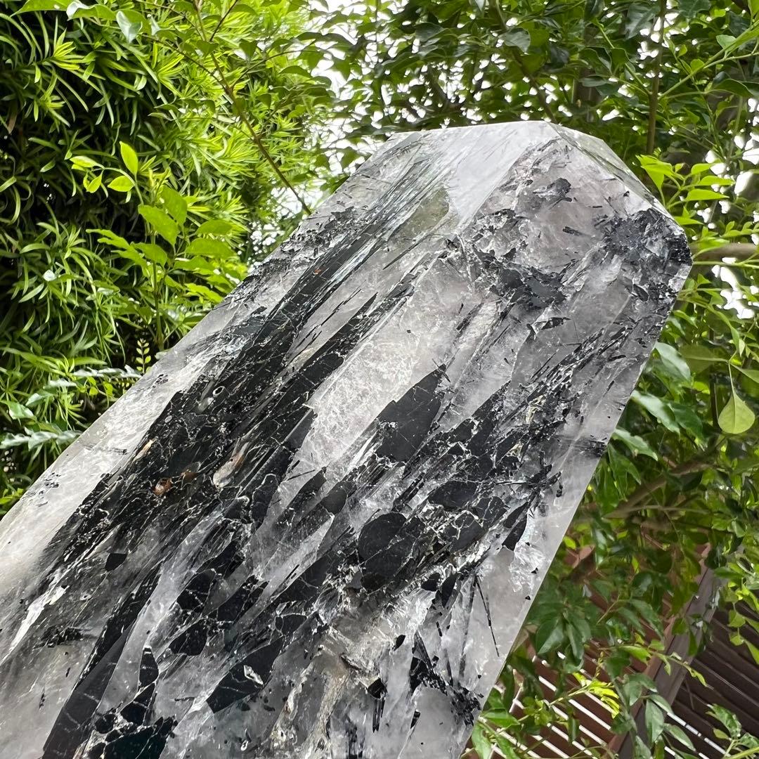 ✳️びっしり密集したブラックのルチル✨虹入り ルチルクォーツ トルマリン 六角柱