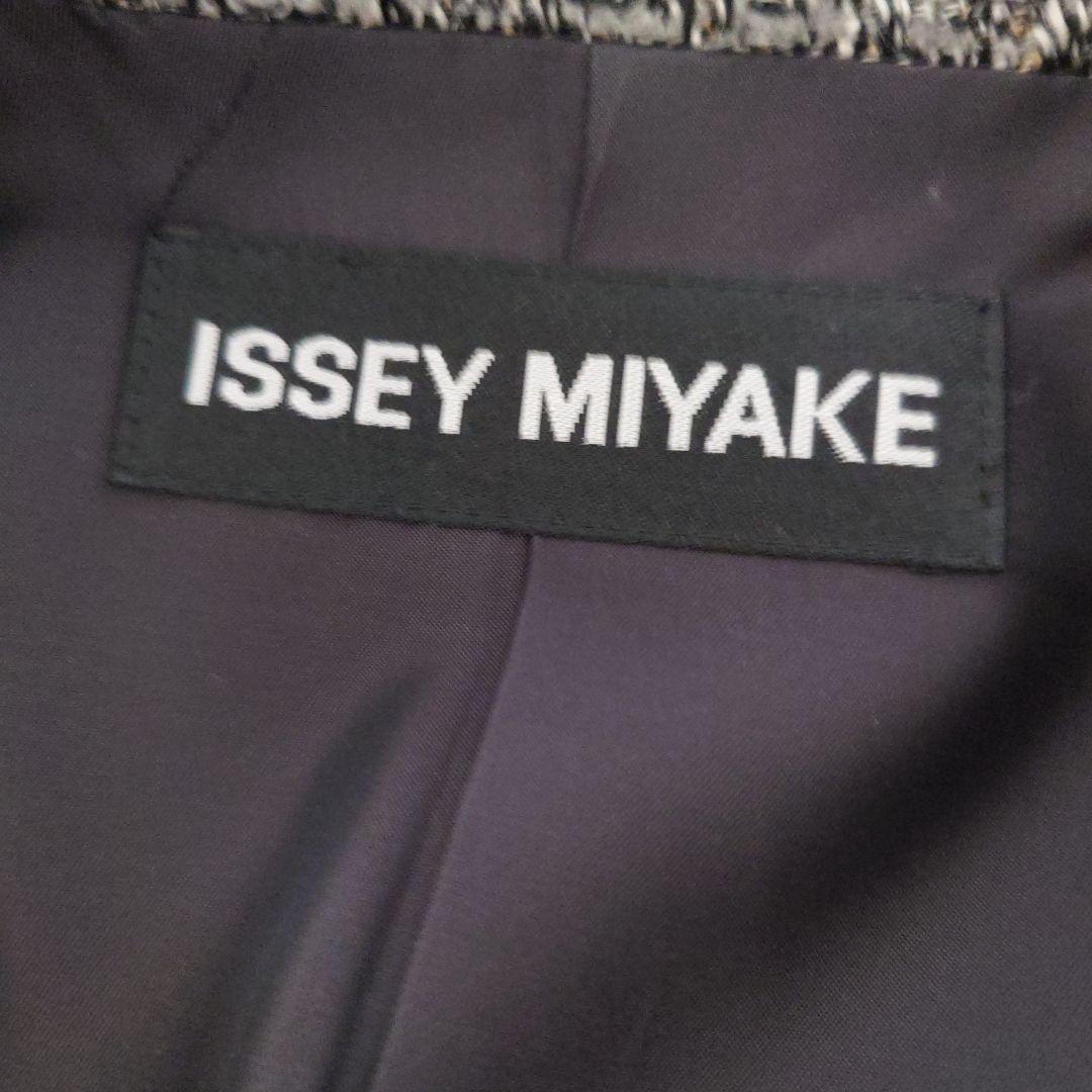 イッセイミヤケ　グレー ロングコート ベルト付き