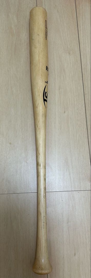 ルイスビルスラッガー 木製 RA13型　アクーニャJr.モデル 84cm