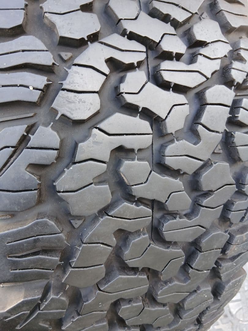 265/60R18BFグッドリッチ T/A KO2 1本 2022年